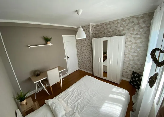 Apartment Belle Lumineux Avec Balcon Plein Centre . *