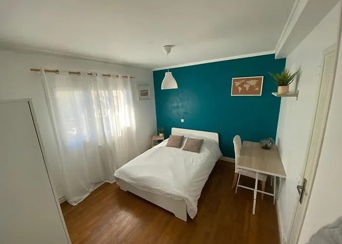 Apartment Belle Lumineux Avec Balcon Plein Centre .